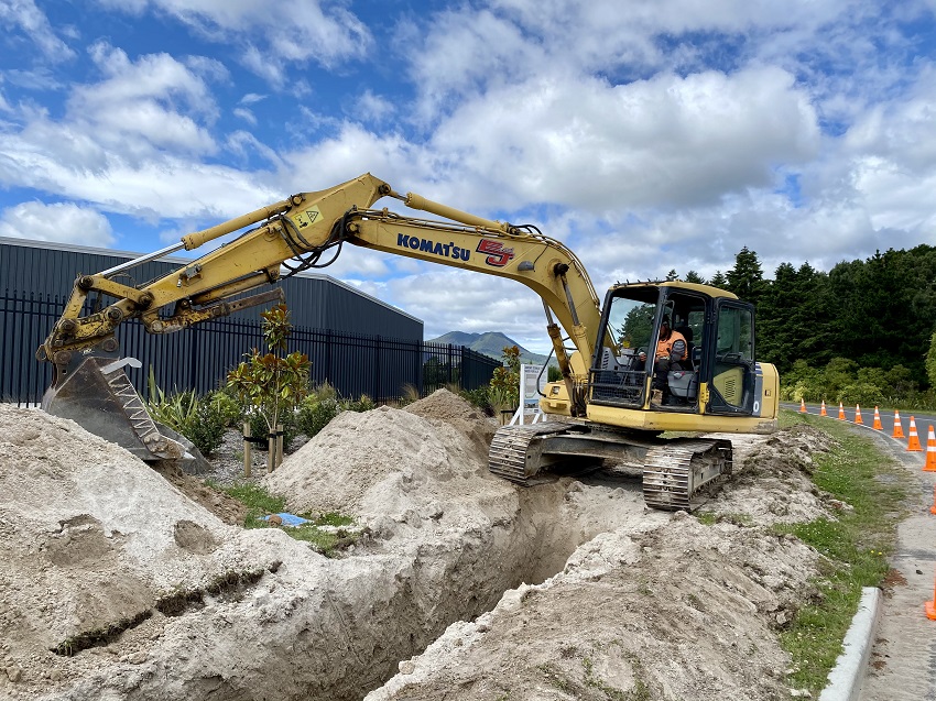 Laying of new wastewater and water pipes starts at Taupo Airport.  